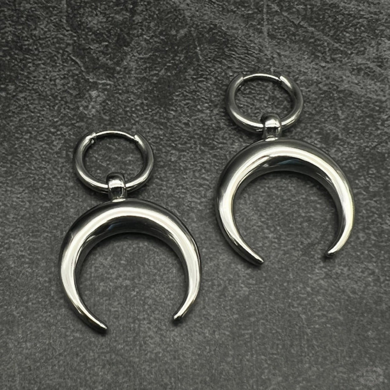 European and American Gothic Moon Big Ring Earrings Punk Exaggerated Black Horn Earrings