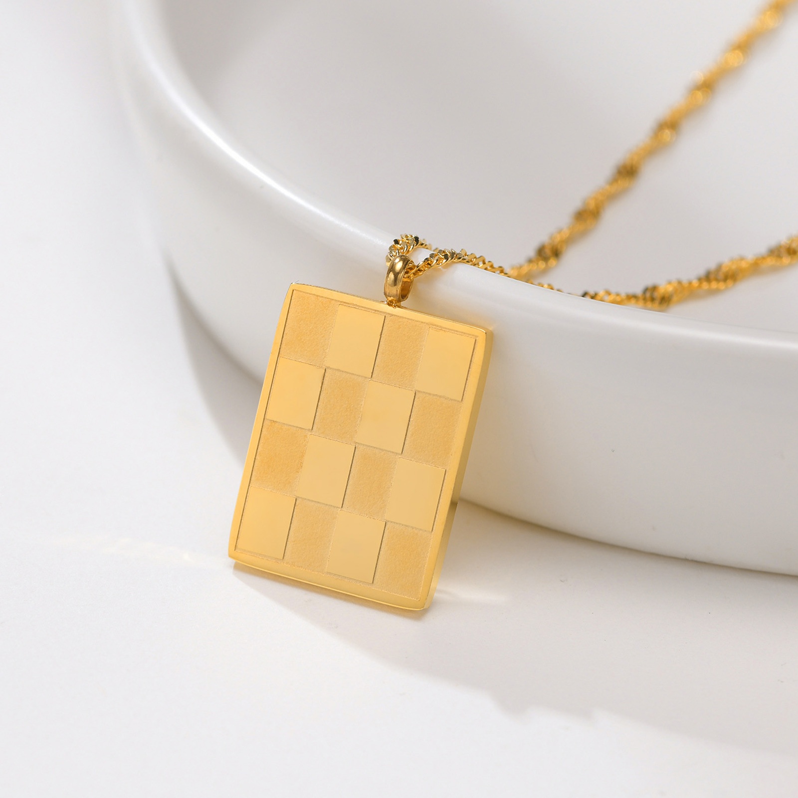 Stainless Steel Gold Checkerboard Geometric Pendant Necklace Female Personality Square Brand Pendant Jewelry