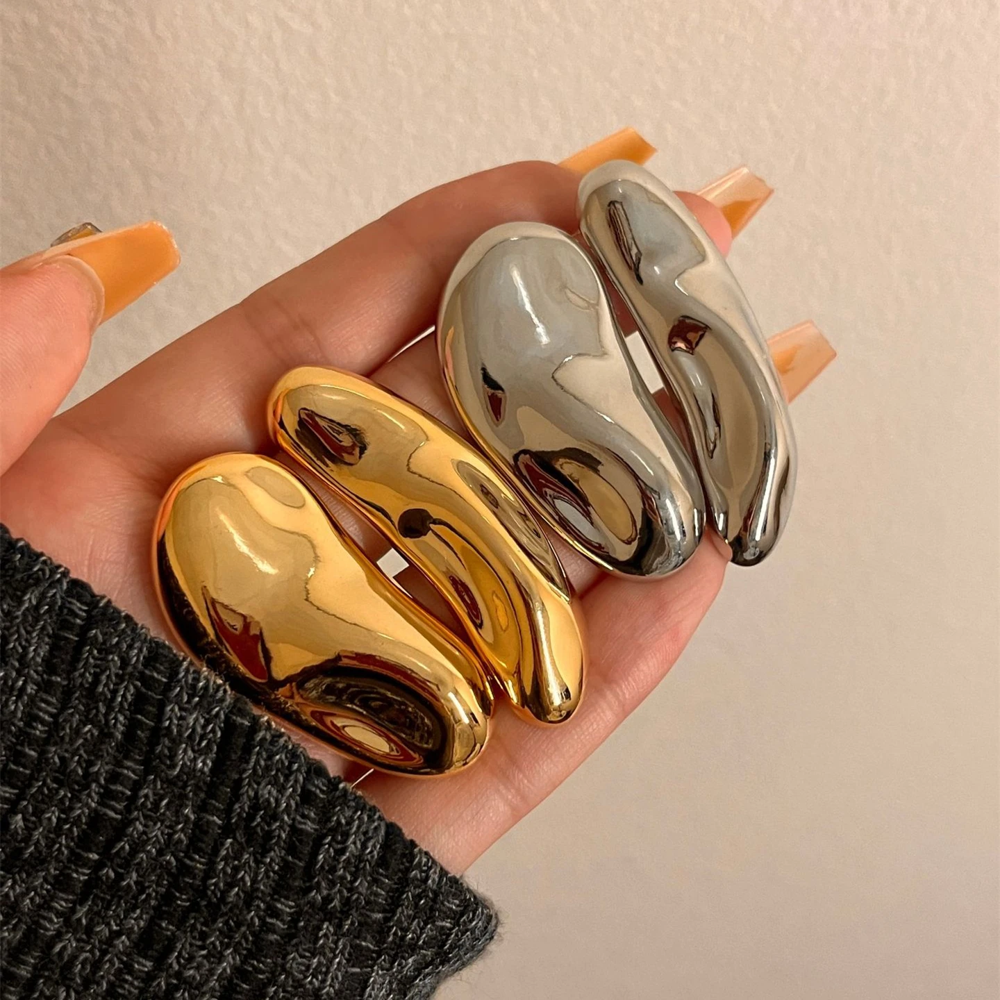 Chic Metal Asymmetry Stud Earrings for Women Lady European American Unique Earrings Retro Jewelry Accessories Gifts 2023