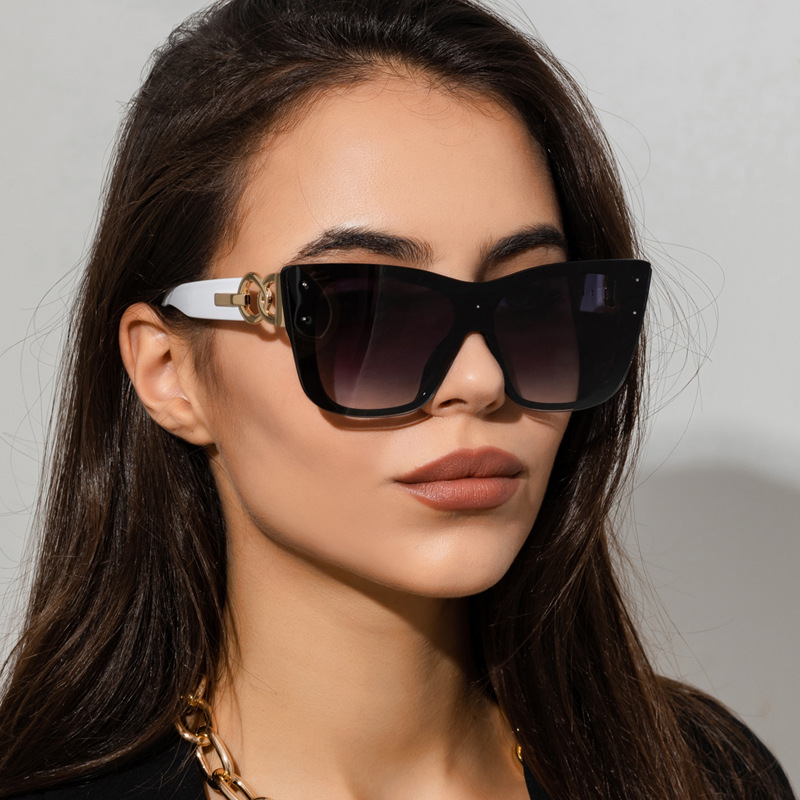 New Fashion Cat Eye Rice Nail Sunglasses Female Big Frame Street Shot Sunglasses Ins Wind Net Red Glasses