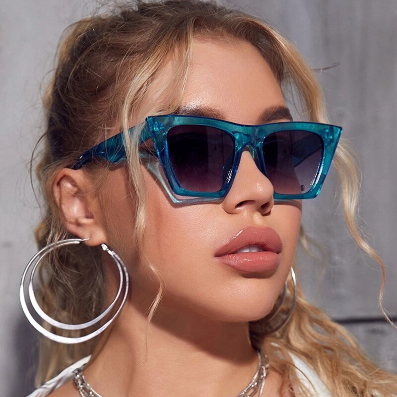 Fashion Vintage Oversized Cat Eye Sunglasses Women Luxury Brand Designer Sexy Lady Sun Glasses Travel Shades UV400