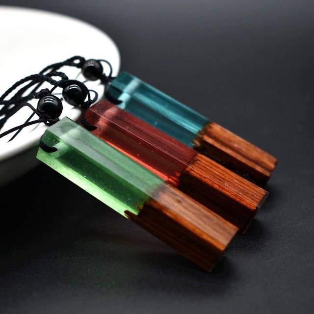 Vintage men’woman s fashionable wood resin necklace pendant, woven rope chain