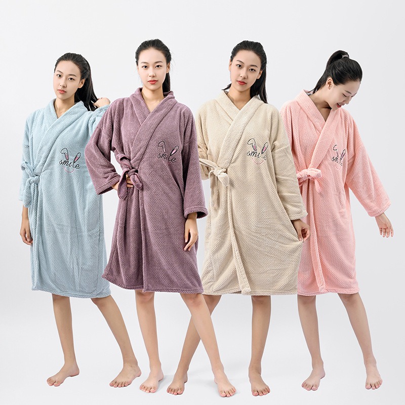 Coral Fleece Bathrobe Waffle Men’s and Women’s Hotel Bathrobe is more absorbent and softer than pure cotton