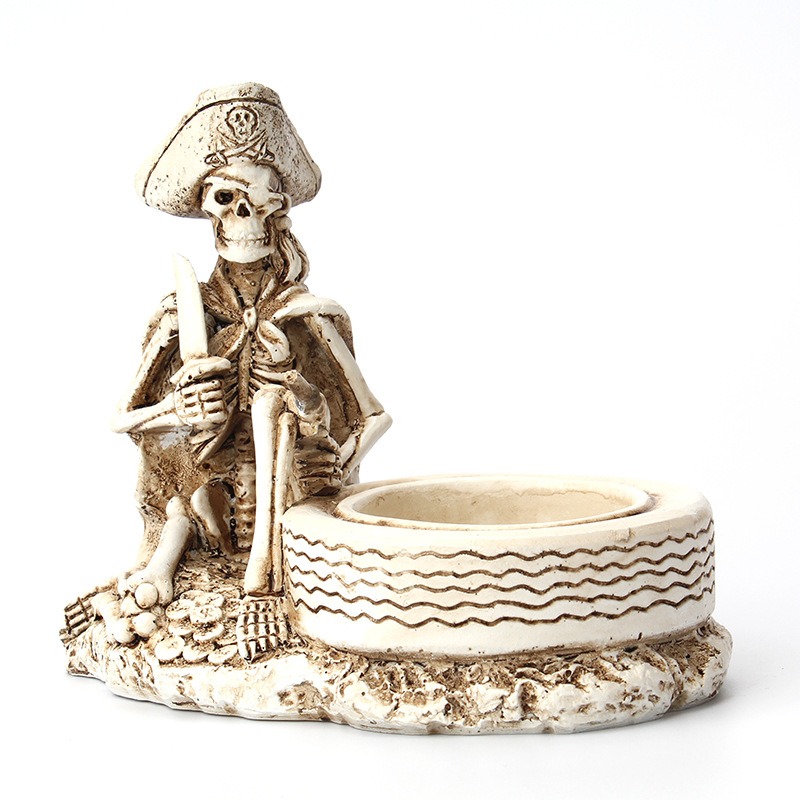 Skeleton Pirates Creative Home Desktop Decoration Retro Home Resin Ashtray