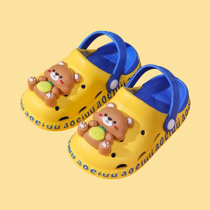 New Children’s Hole Shoes Baby Boys And Girls Summer Cute Outer Wear Toddler Soft Bottom Sandals And Slippers